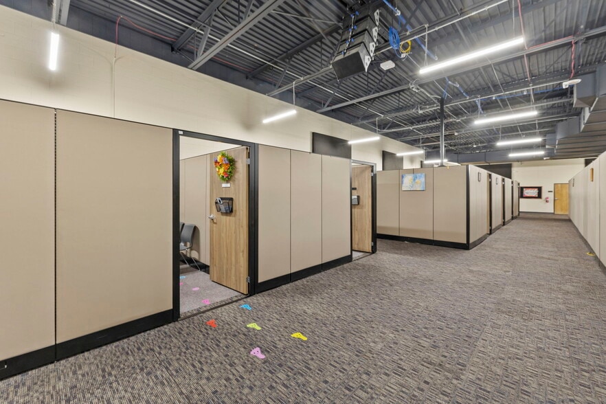 More Photos Of 6436 S Hwy 85-87, Colorado Springs General Retail For Sale