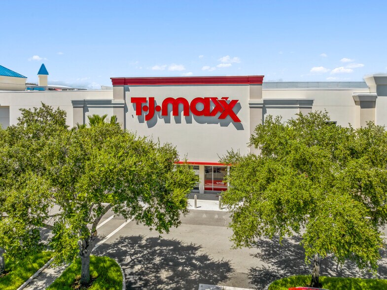 More Photos Of 1900-2001 Federal Hwy, Pompano Beach Unknown For Lease