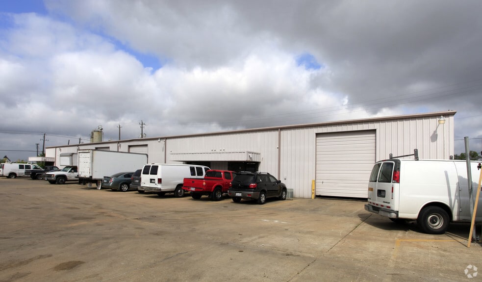 More Photos Of 14017 S Gessner Rd, Missouri City Unknown For Lease