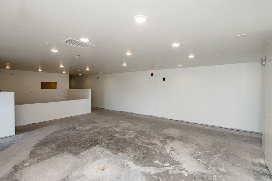 More Photos Of 1515 Marlboro Dr, Lake Havasu City Restaurant For Sale