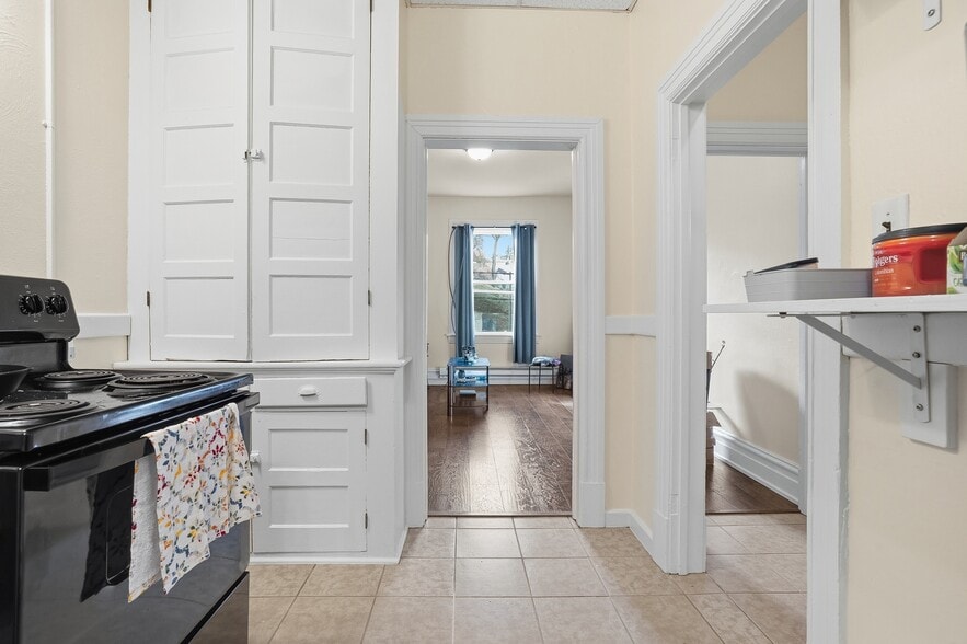 More Photos Of 10 Chesapeake St, Lyndora Apartments For Sale