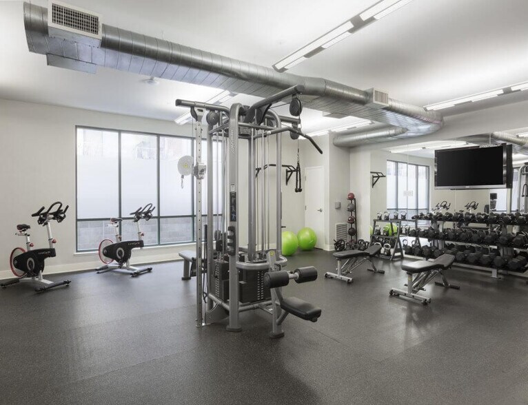 More Photos Of 121 Towne St, Stamford Apartments For Lease