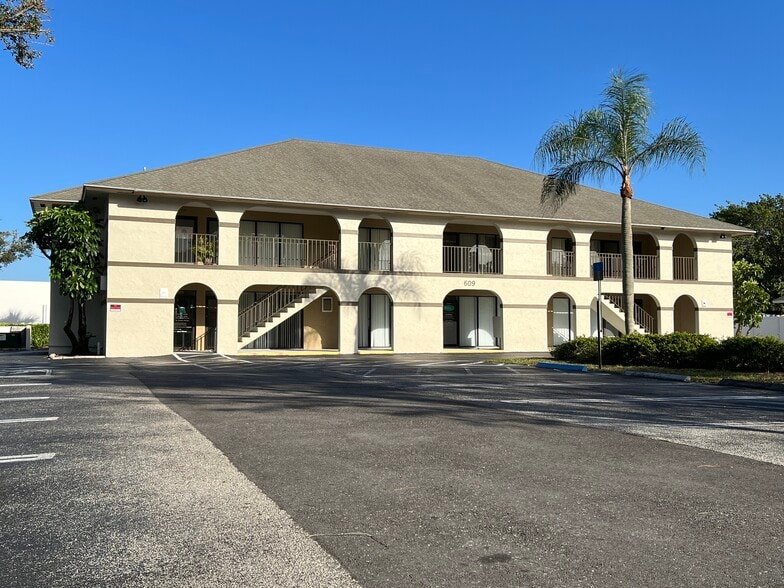 More Photos Of 609 N Hepburn Ave, Jupiter Medical For Lease