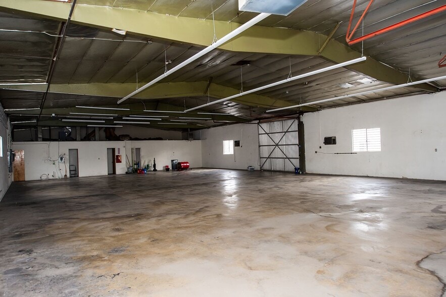 More Photos Of 986-988 W 9th St, Upland Warehouse For Lease