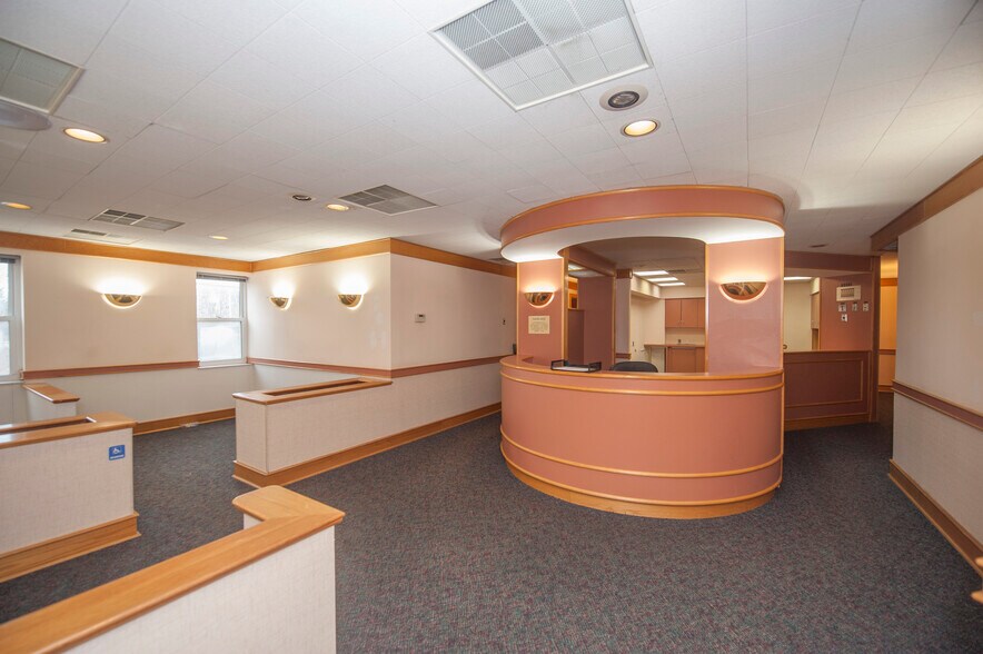 More Photos Of 80 W Welsh Pool Rd, Exton Medical For Lease