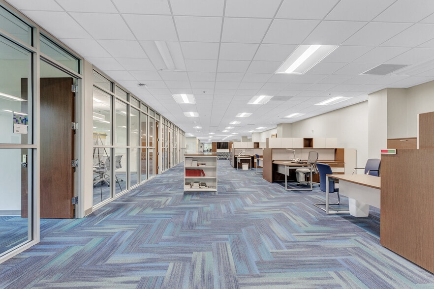 More Photos Of 3755 Mansell Rd, Alpharetta Office For Lease