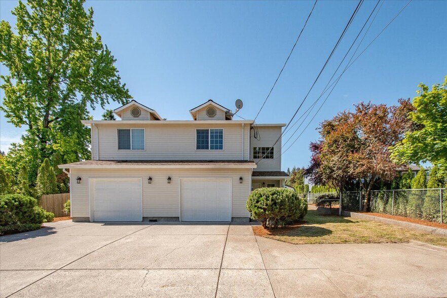 More Photos Of 4038-4048 SE Powell Valley Rd, Gresham Specialty For Sale