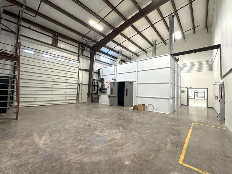 More Photos Of 18668 B50 Rd, Delta Distribution For Lease