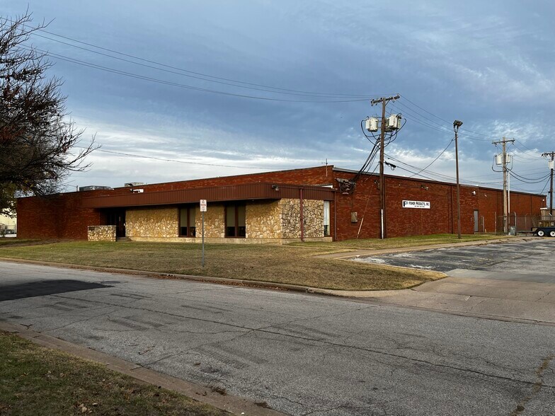 More Photos Of 2201 S Rosedale Ave, Tulsa Manufacturing For Sale