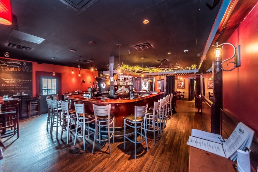 More Photos Of 11 Main St, Kingston Restaurant For Sale