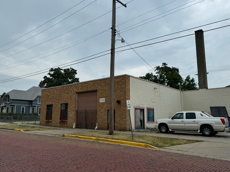 More Photos Of 1411 Franklin St, Michigan City Showroom For Sale
