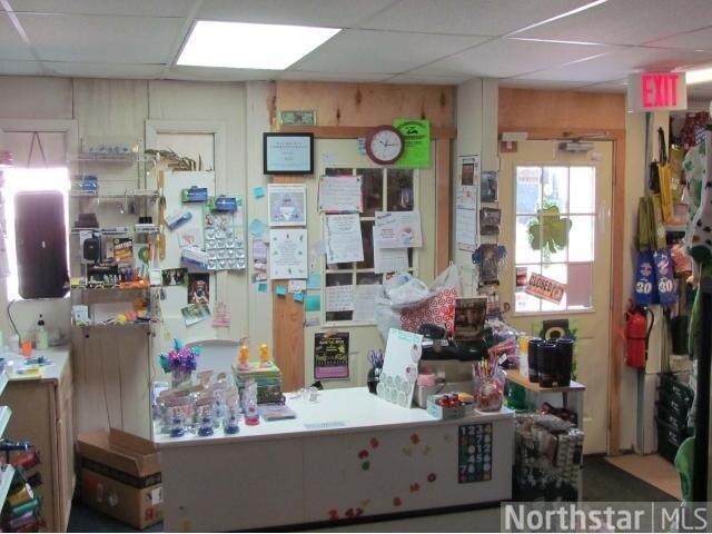 More Photos Of 105 W Minnesota St, Le Center Storefront Retail Residential For Lease