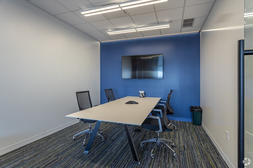 More Photos Of 1138 W 9th St, Cleveland Office For Lease