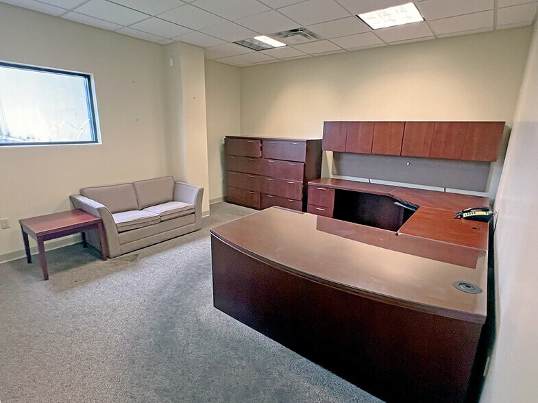 More Photos Of 105 Dillinger Rd, Carbondale Industrial For Sale