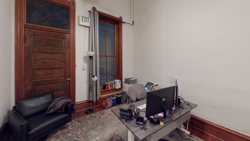 More Photos Of 109 E 10th St, Austin Loft Creative Space For Sale