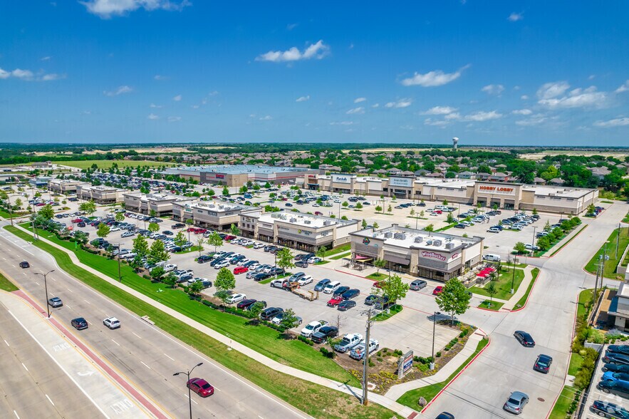 More Photos Of 3530 W University Dr, McKinney Freestanding For Lease
