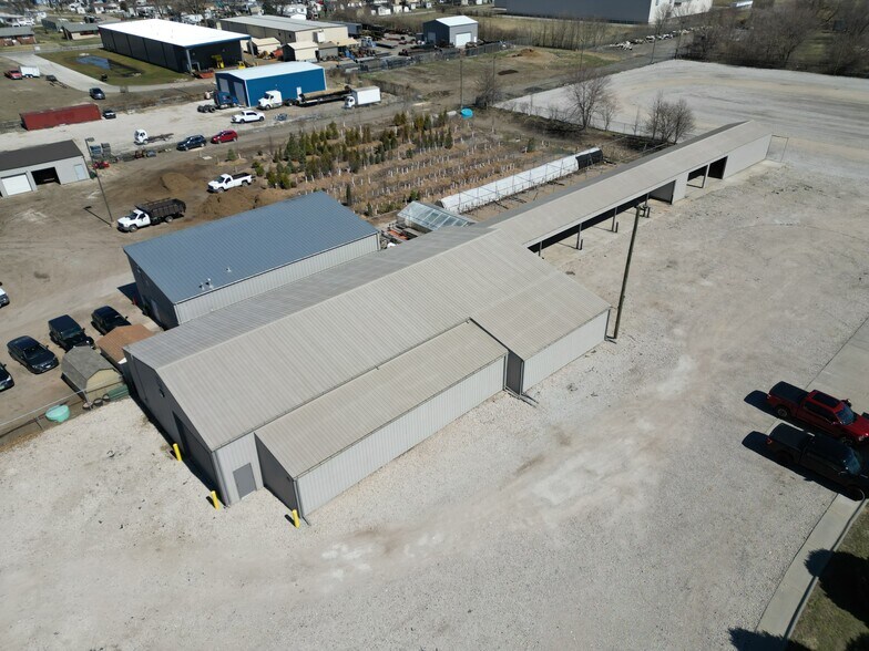 More Photos Of 6505 John J Pershing Dr, Omaha Warehouse For Lease