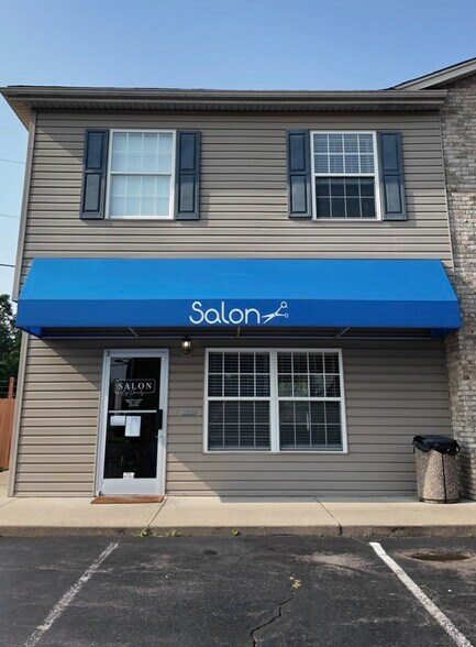 More Photos Of 1014 Hospital Dr, Batavia Storefront Retail Office For Lease