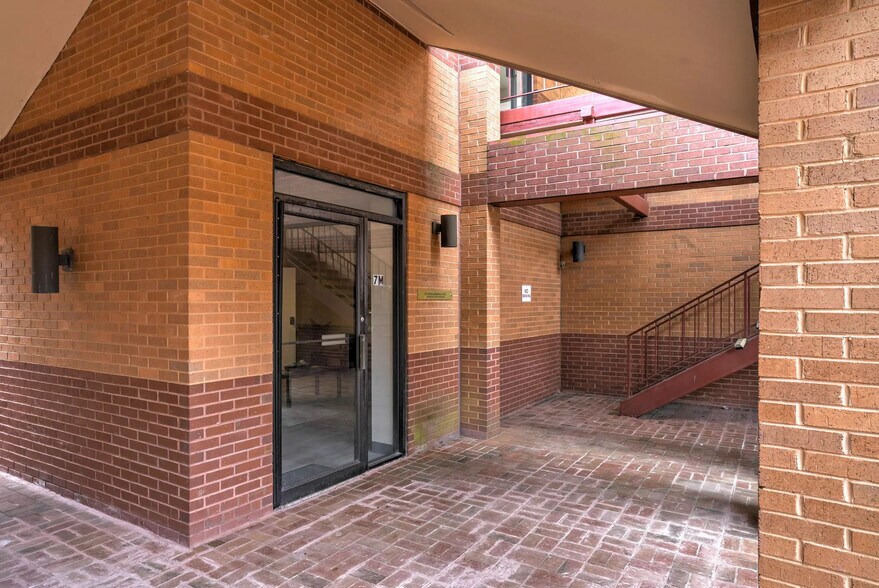 More Photos Of 7 Post Office Rd, Waldorf Medical For Sale