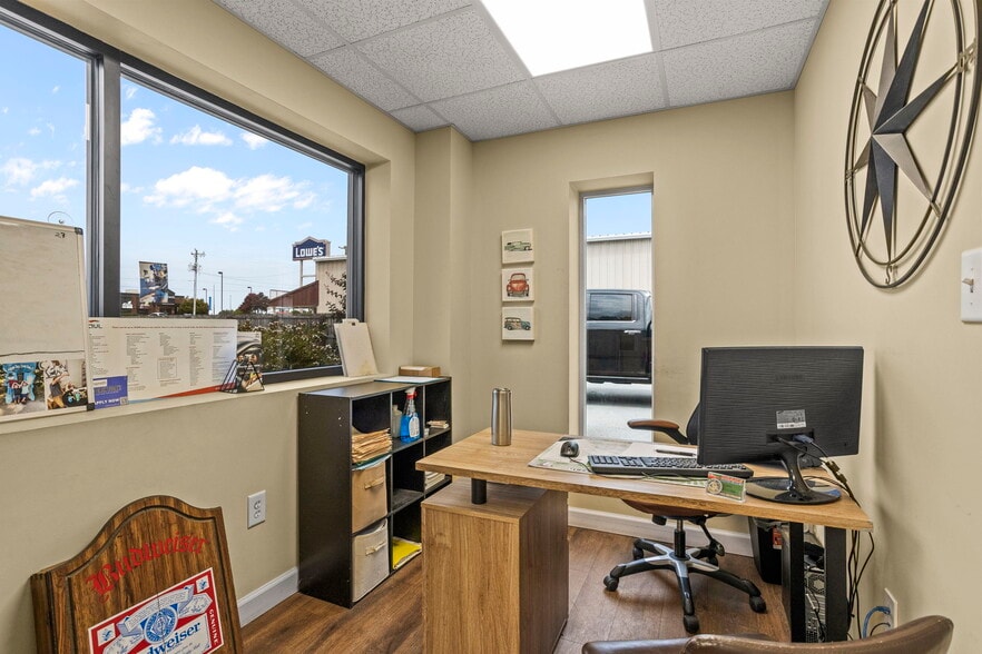 More Photos Of 118 Rainbow Lake Rd, Boiling Springs Auto Dealership For Sale
