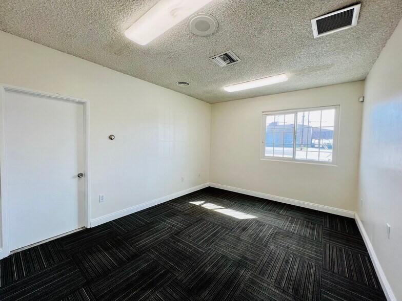 More Photos Of 1153 S Greenwood Ave, Montebello Manufacturing For Lease