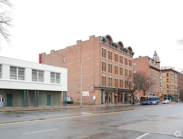 More Photos Of 363 Main St, Hartford Office For Lease