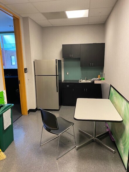 More Photos Of 81 W Ramapo Rd, Garnerville Freestanding For Sale