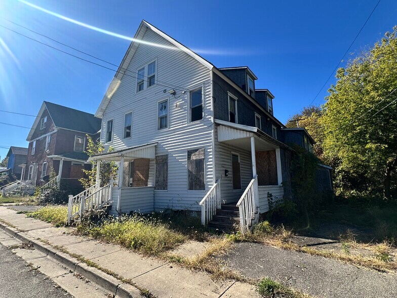 Primary Photo Of 9 Wells Ave, Johnson City Apartments For Sale