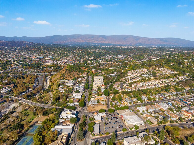 More Photos Of 6014-6018 Monterey Rd, Los Angeles Apartments For Sale