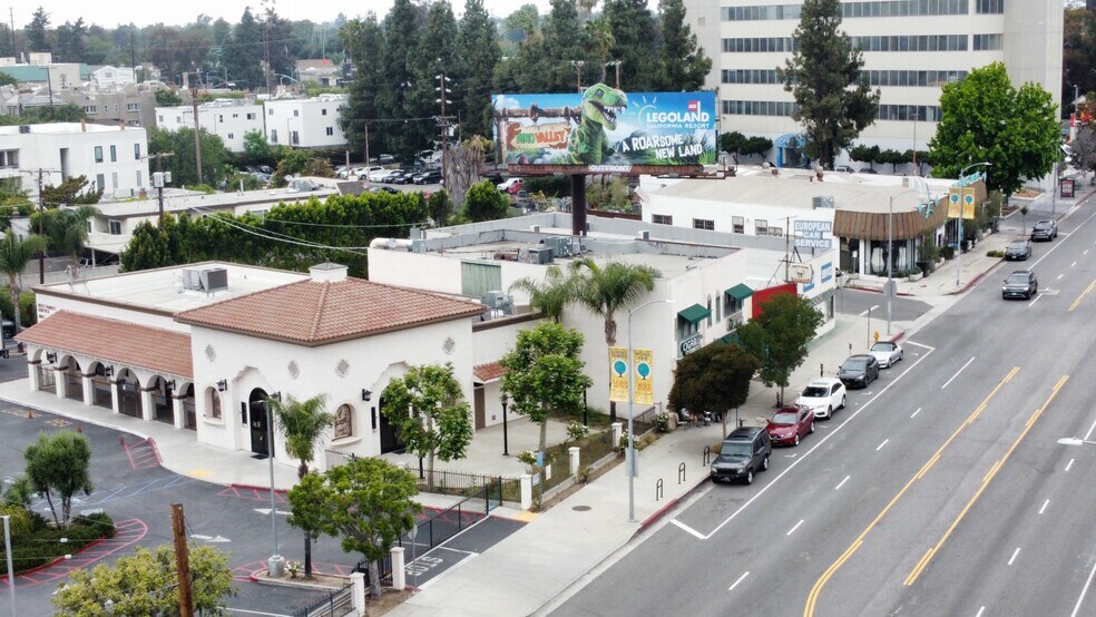 More Photos Of 4421 Lankershim Blvd, Toluca Lake Storefront Retail Office For Lease