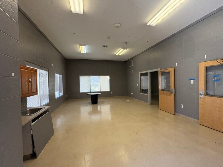 More Photos Of 841 Dunklin Bridge Rd, Fountain Inn Specialty For Sale