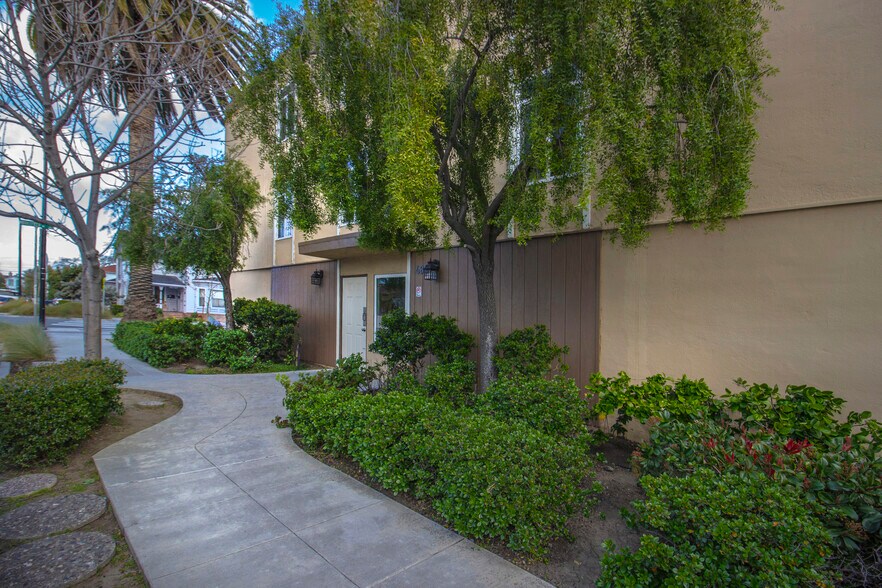 More Photos Of 486 Beech St, Redwood City Apartments For Sale