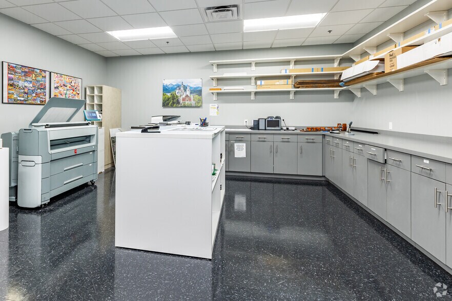 More Photos Of 121-189 S Orange Ave, Orlando Office Residential For Sale