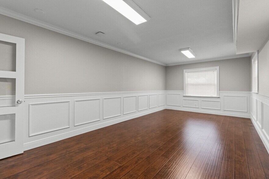 More Photos Of 1122 Omaha St, Palm Harbor Office Residential For Sale