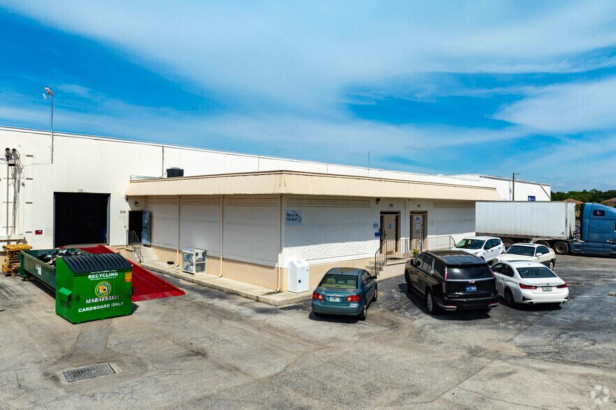 More Photos Of 6704-6712 N 54th St, Tampa Warehouse For Lease
