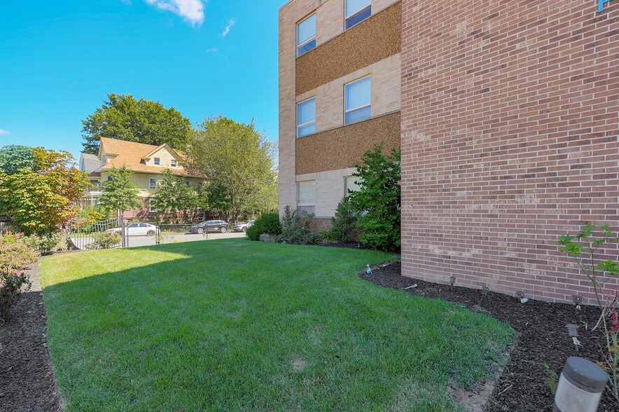 More Photos Of 110 S Grove St, East Orange Medical For Sale