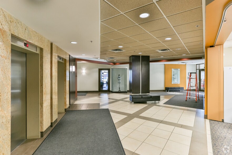 More Photos Of 2303 4th St SW, Calgary Medical For Lease