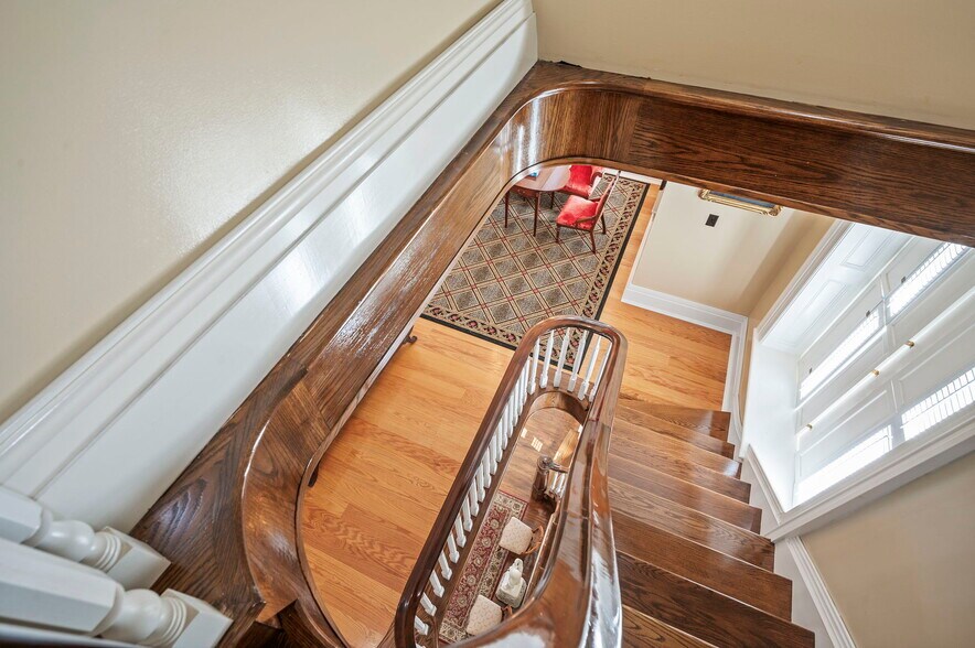 More Photos Of 403 E Adams St, Sandusky Hospitality For Sale