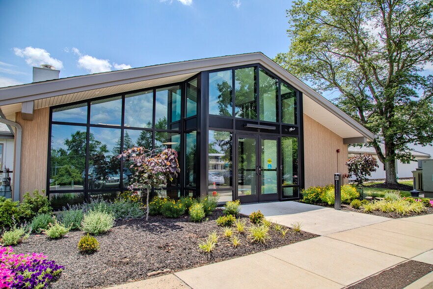 Primary Photo Of 1001-1019 S Broad St, Lansdale Medical For Lease