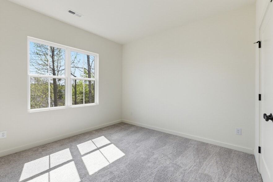 More Photos Of 3824 Mitchell Mill Rd, Raleigh Apartments For Sale
