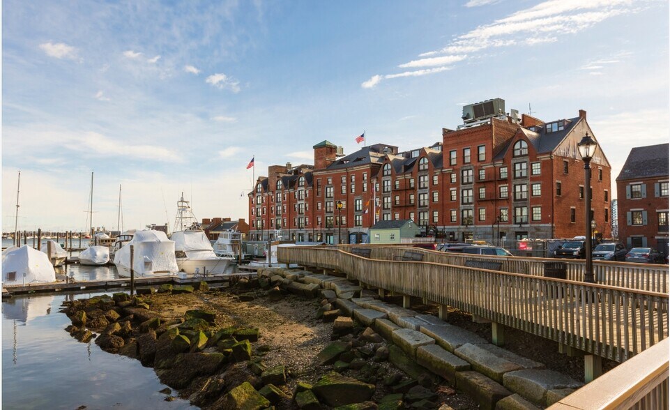 More Photos Of 66 Long Wharf, Boston Office For Lease