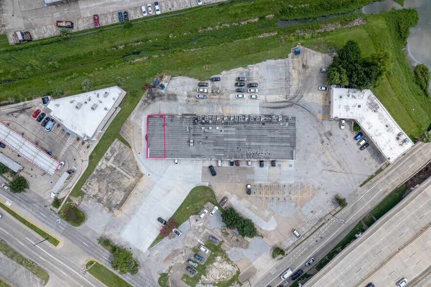 More Photos Of 1009-1051 E NASA Rd 1, Houston Unknown For Lease