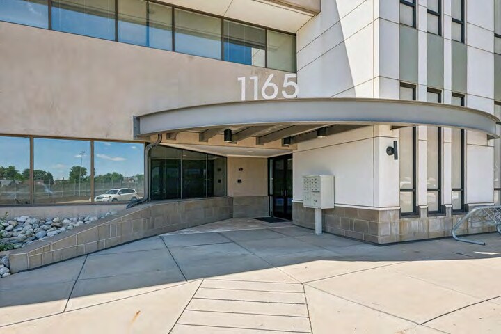 More Photos Of 1165 S Pennsylvania St, Denver Medical For Sale