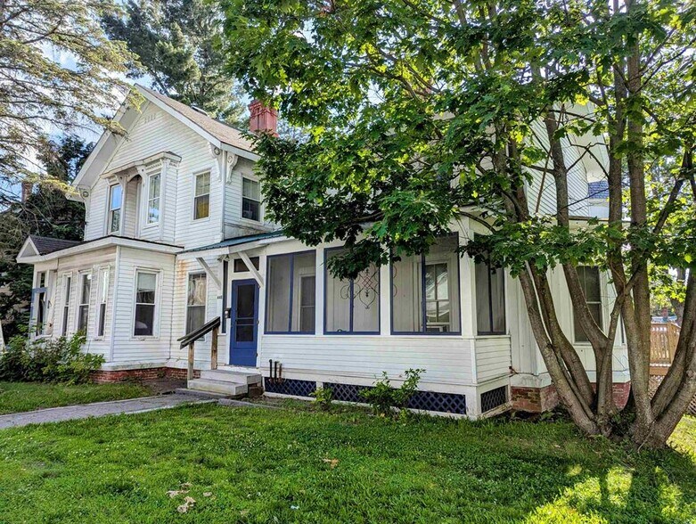 More Photos Of 44 Walnut St, Claremont Apartments For Sale