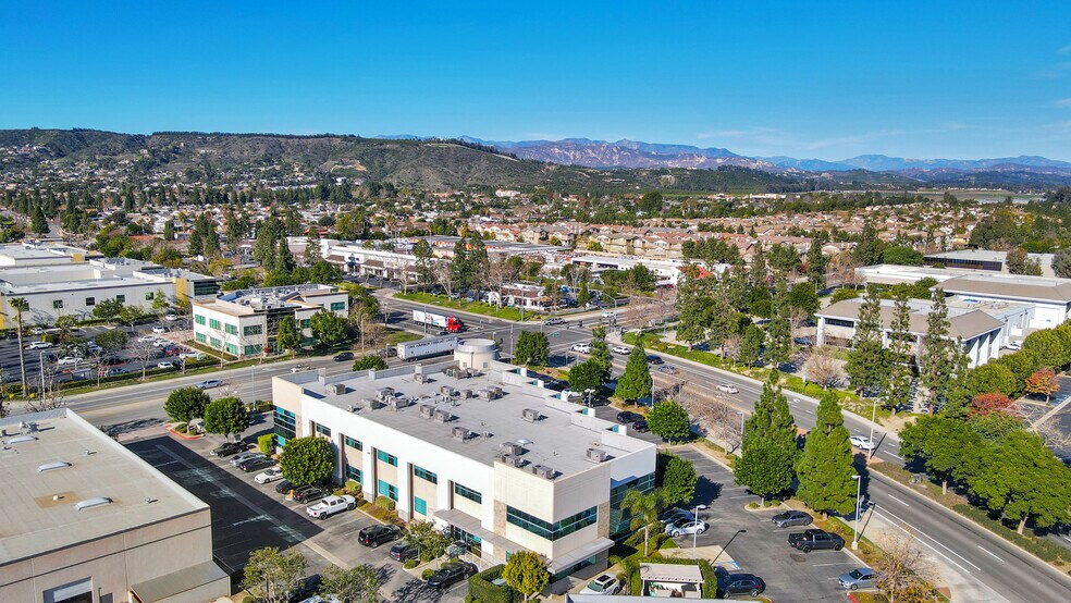 More Photos Of 1100 Flynn Rd, Camarillo Medical For Lease