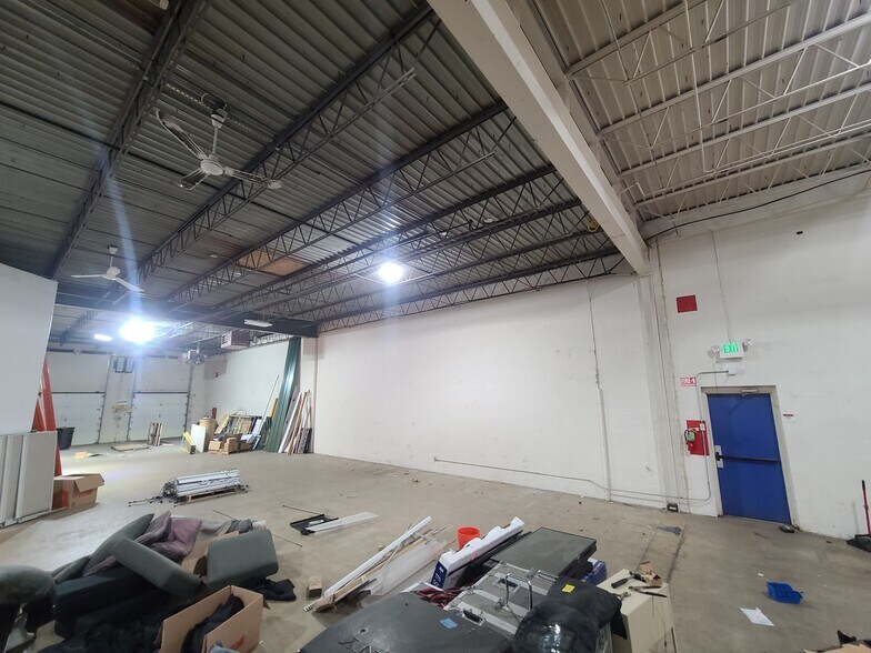 More Photos Of 2360 N Nevada Ave, Minneapolis Warehouse For Sale