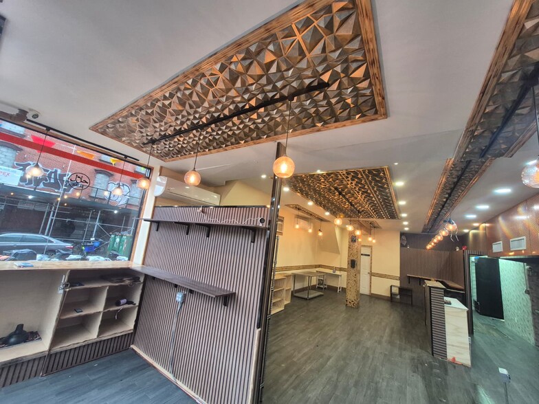 More Photos Of 180 First Ave, New York Apartments For Lease