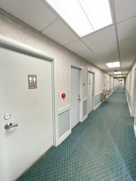 More Photos Of 3578 Brodhead Rd, Monaca Unknown For Lease