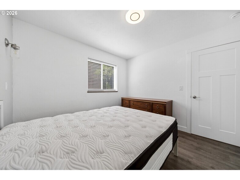 More Photos Of 29940 Harbor Way, Gold Beach Apartments For Sale