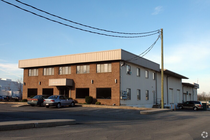 More Photos Of 22311 Shaw Rd, Sterling Office For Lease